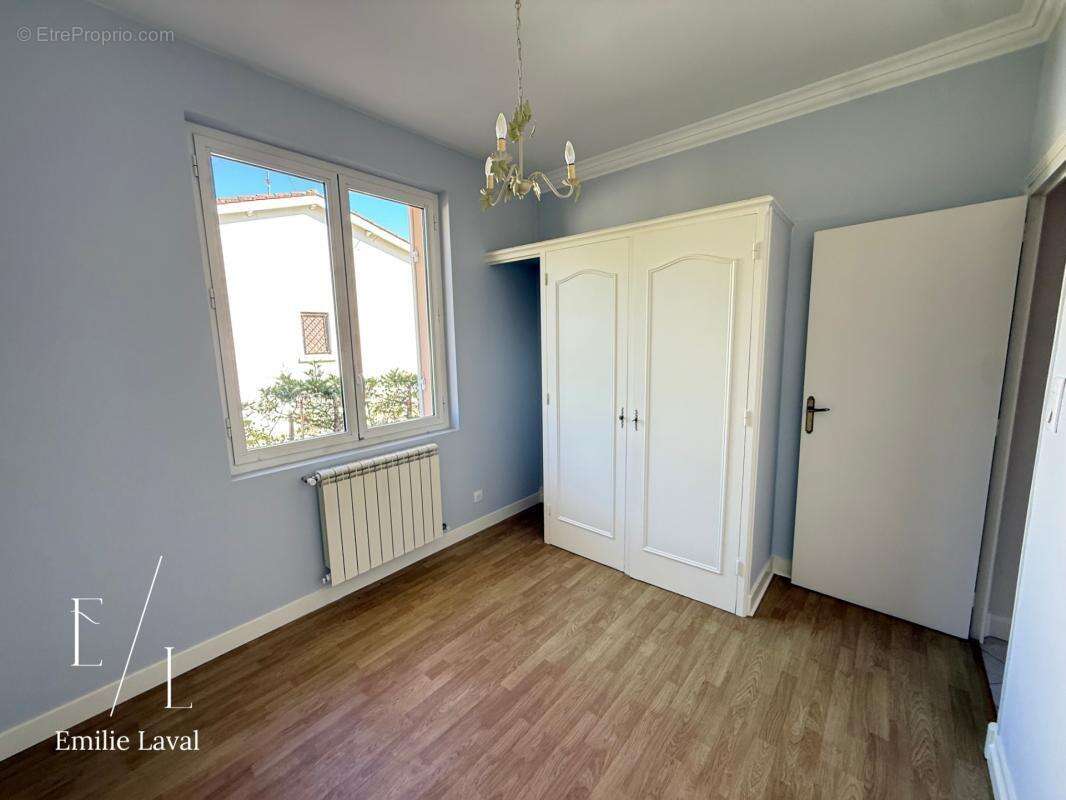 Maison avec dépendance, cave à vin et terrain clos de 1 737 m² à Pineuilh (33) - photo 11