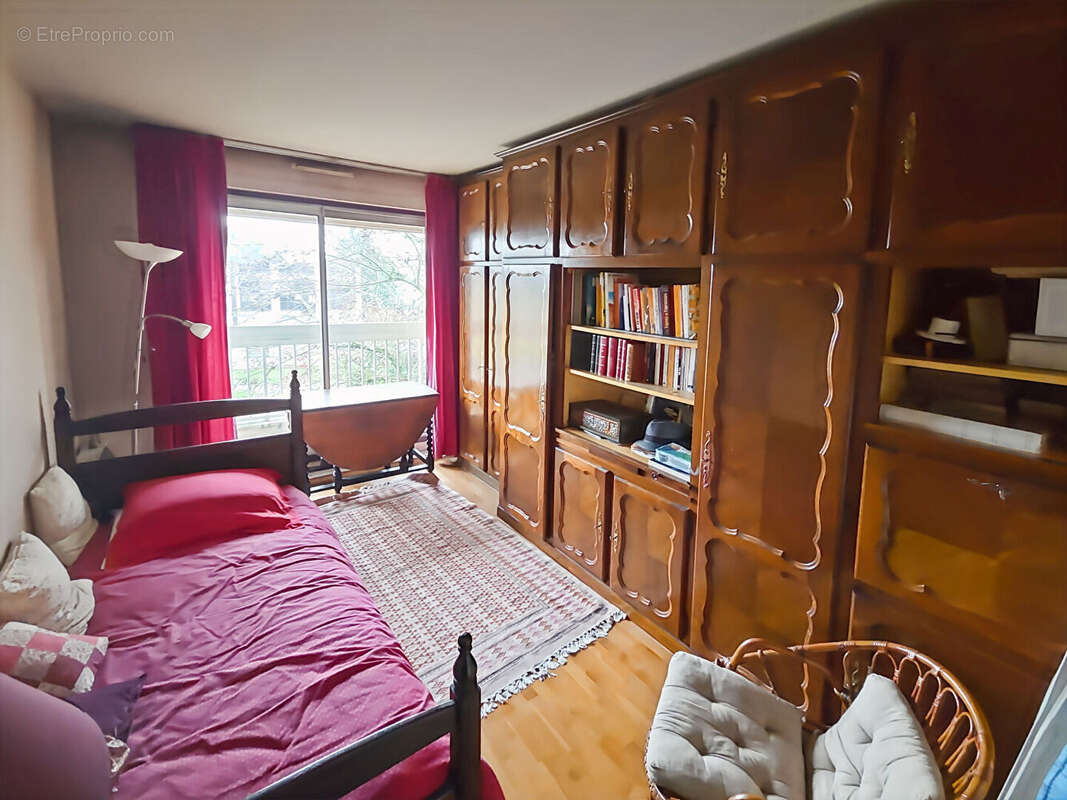 Appartement à VERRIERES-LE-BUISSON