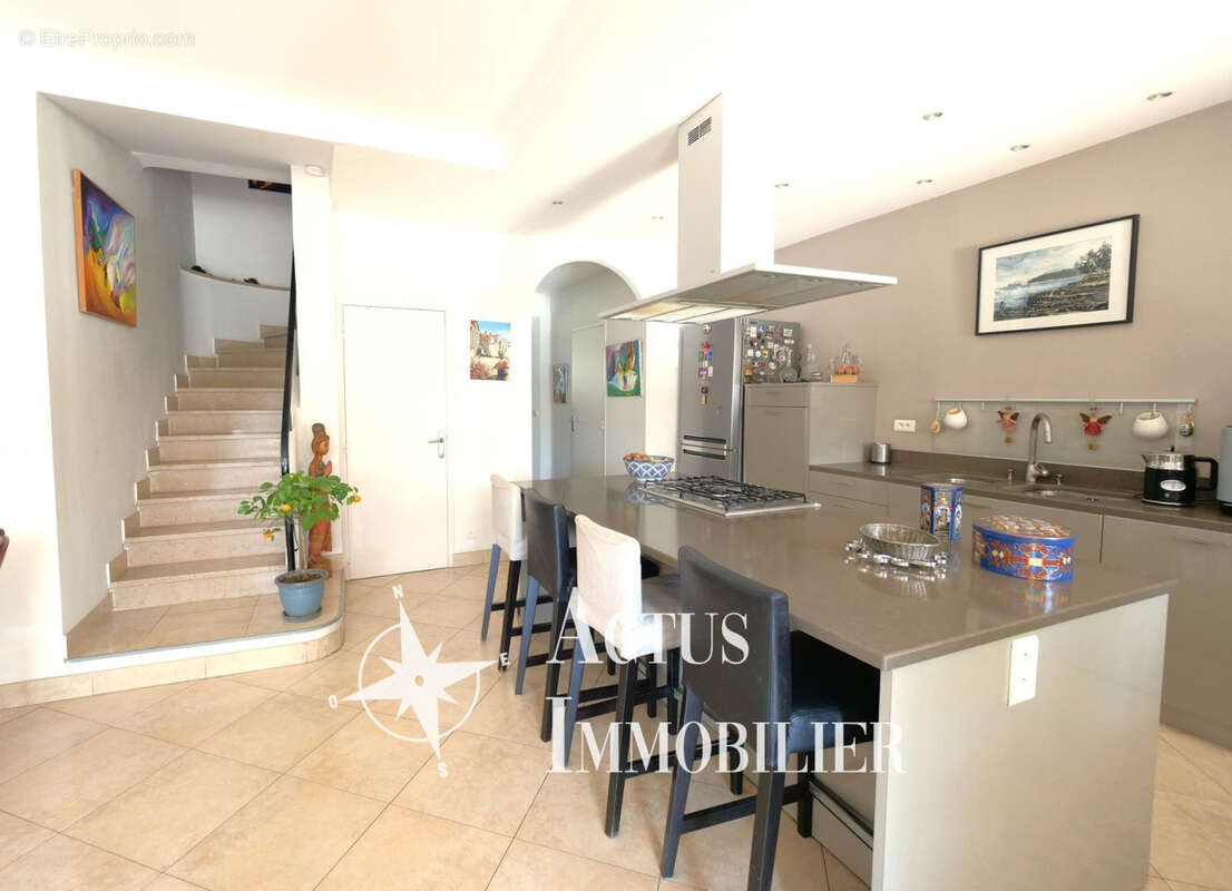 Maison à SALON-DE-PROVENCE