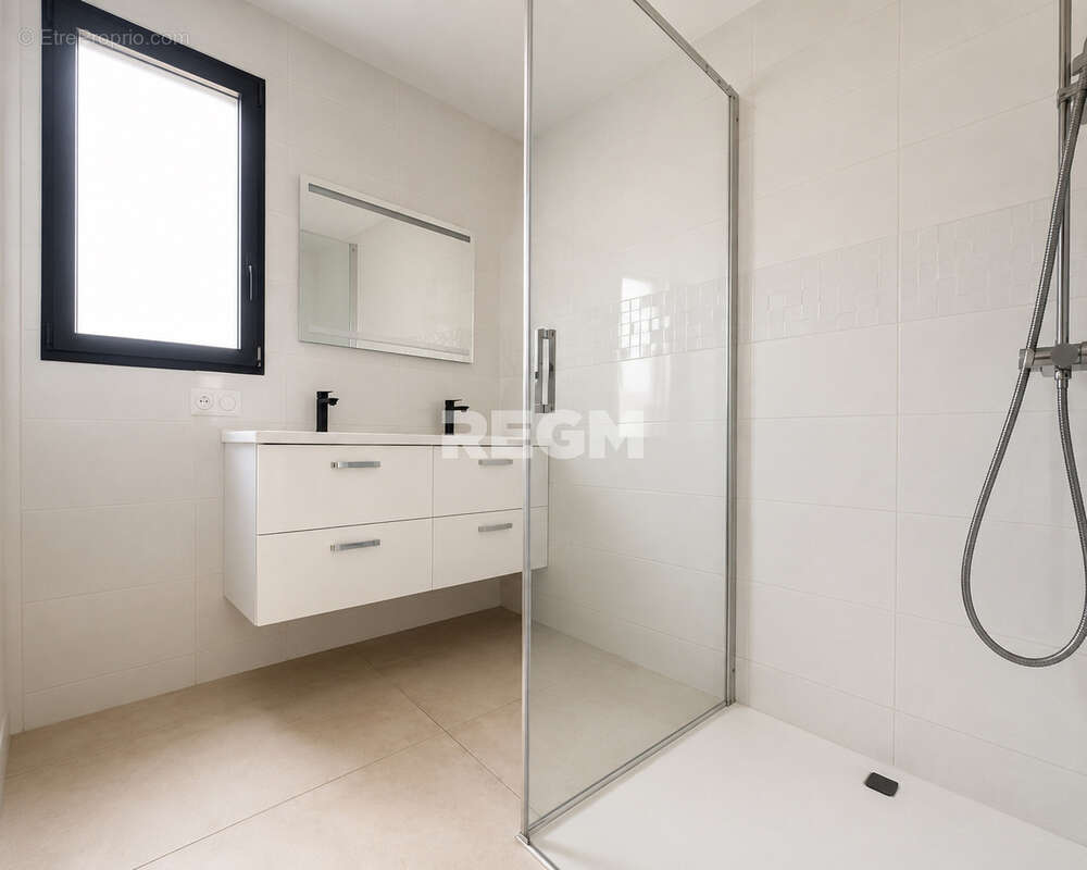 Maison contemporaine de 149 m2 avec piscine chauffée, suite parentale et climatisation   Varrains - photo 12