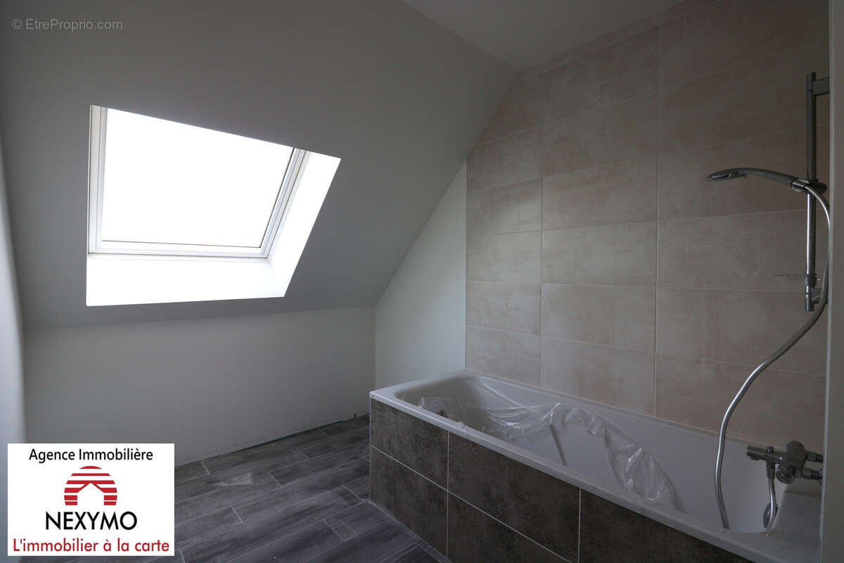 Maison à SAINT-GEORGES-DU-BOIS