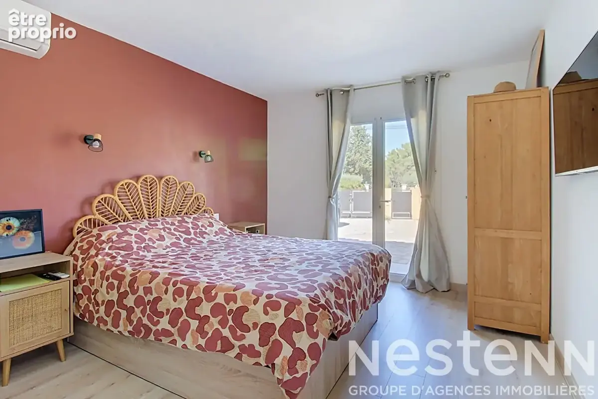 A VENDRE - Maison Vidauban 122 M² , 4 chambres, piscine, grand garage . - photo 8