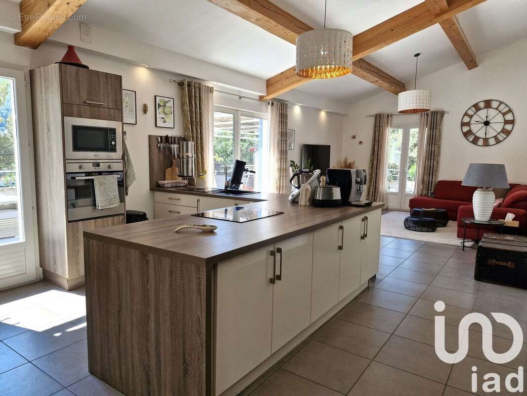 Photo 6 - Maison à LE REVEST-LES-EAUX