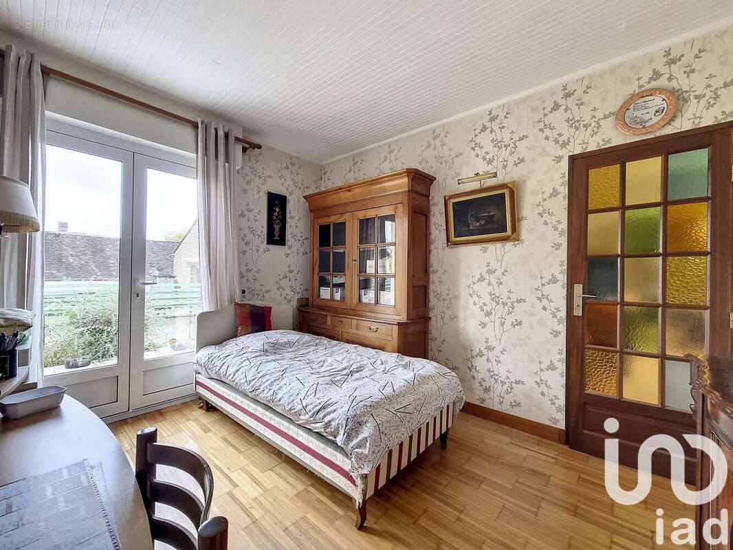 Photo 8 - Maison à MONTEREAU-FAULT-YONNE