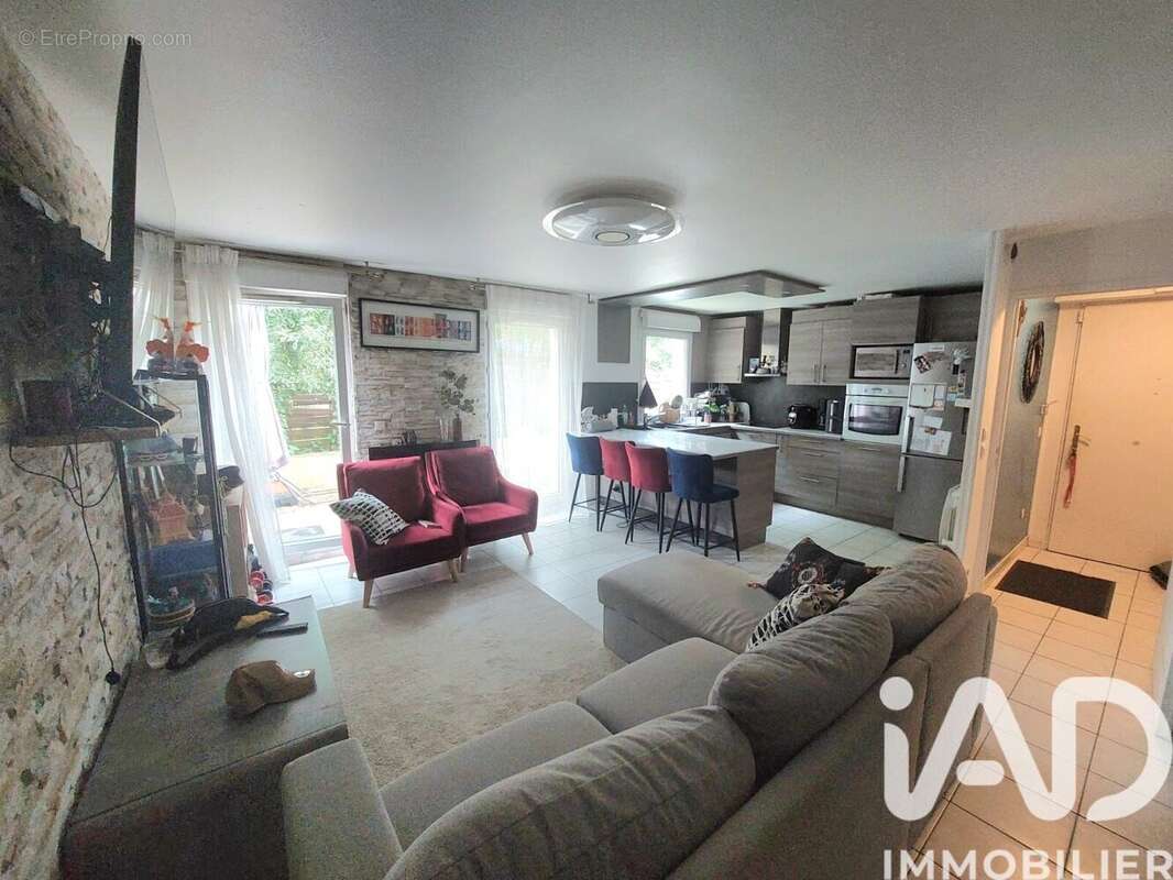 Appartement 77 m² à Villepinte  - photo 3