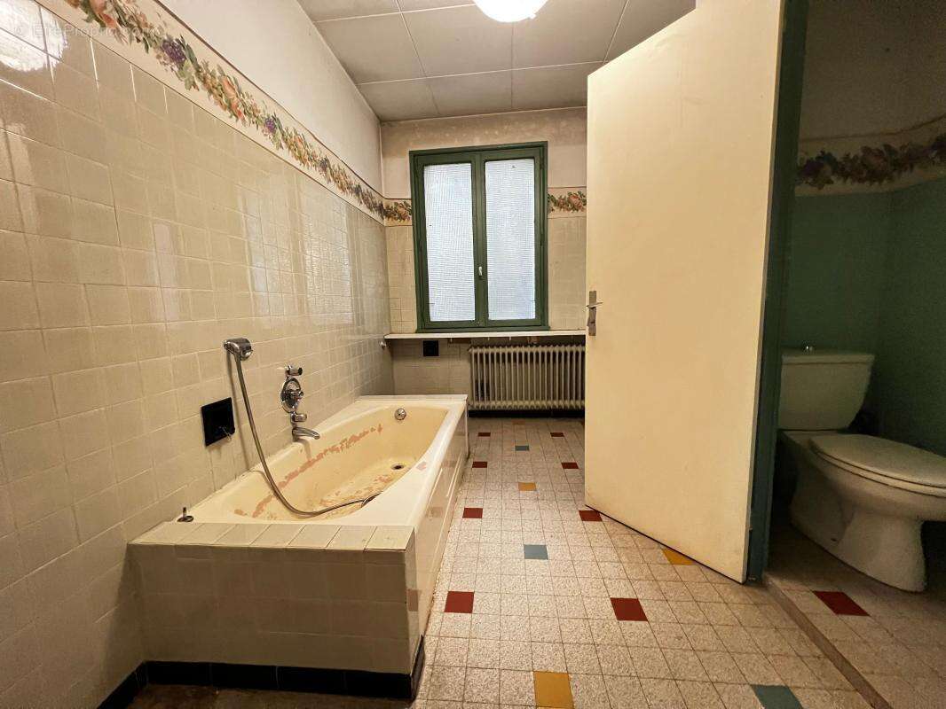 Maison à FRANCHEVILLE