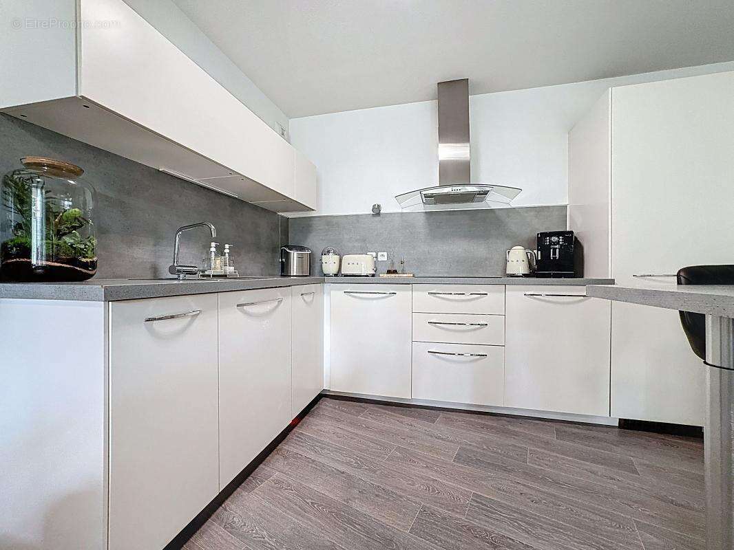 Appartement à PUGET-SUR-ARGENS