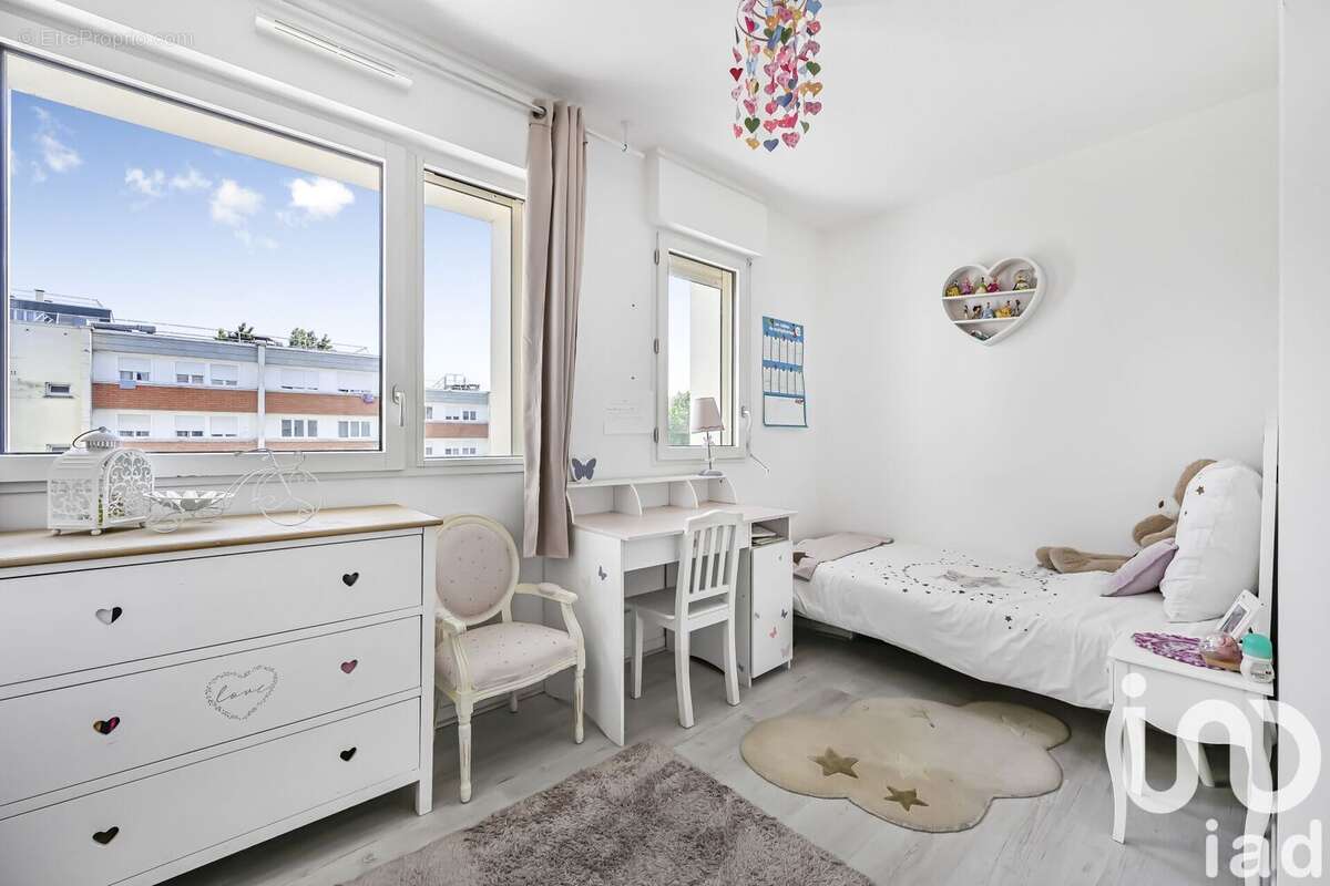 Photo 8 - Appartement à NANTERRE