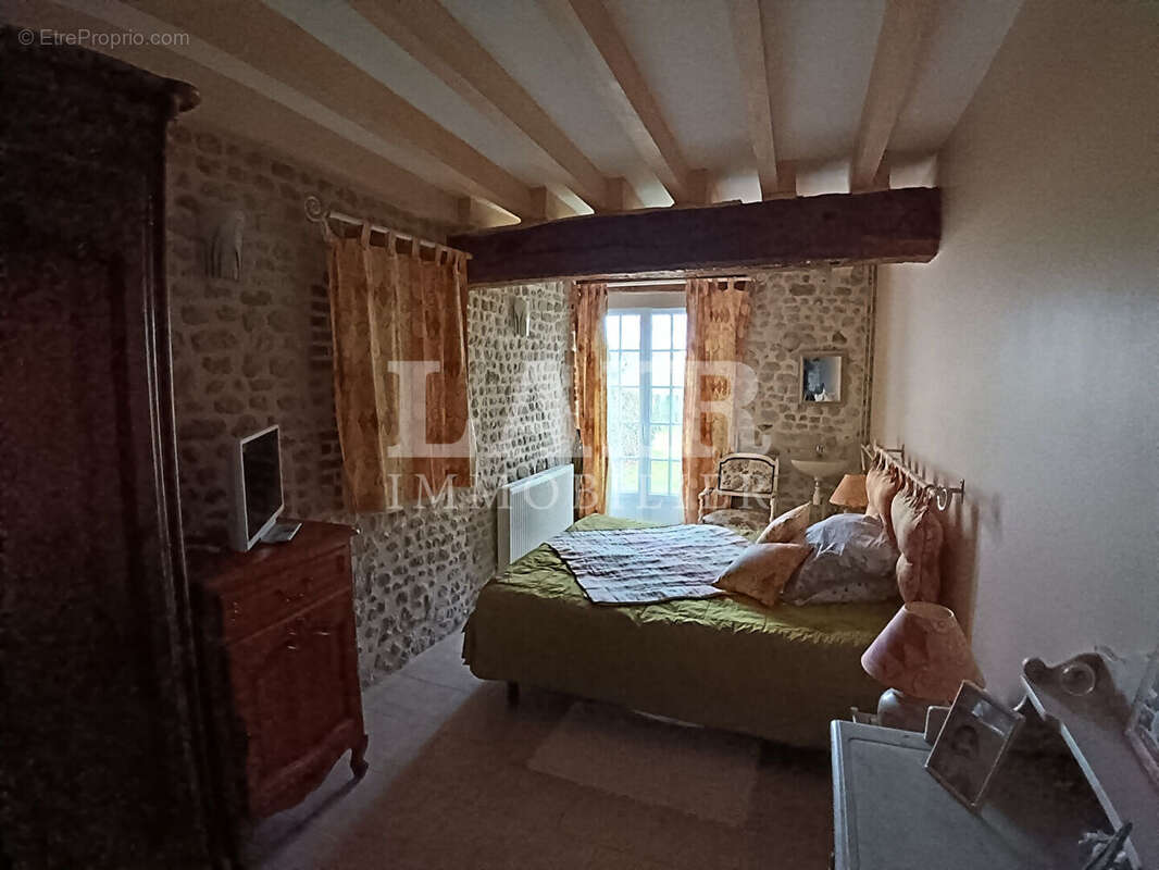 Maison à LE MELE-SUR-SARTHE