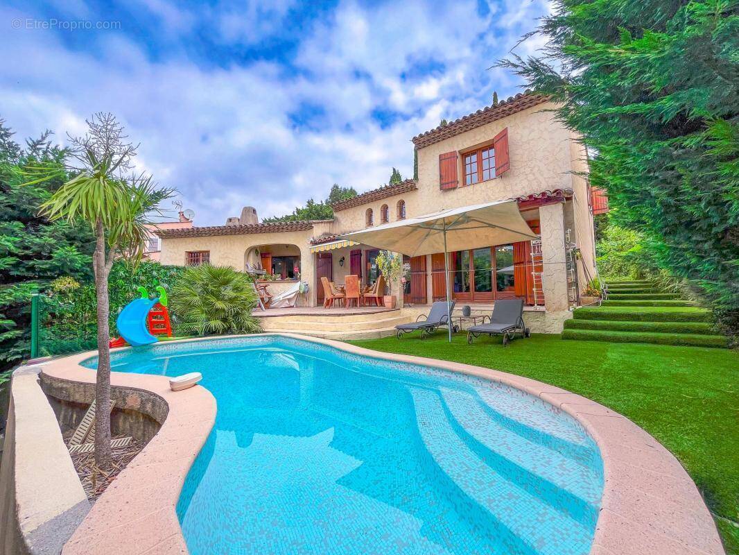 Maison à LA COLLE-SUR-LOUP