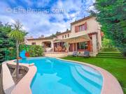 Maison à LA COLLE-SUR-LOUP