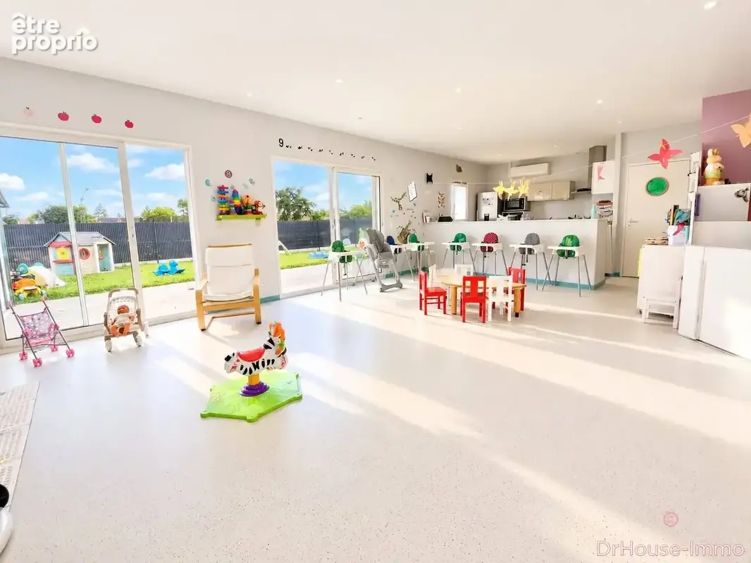 Maison 4 pièces 140 m² à vendre à Les Billaux (33500) - photo 2