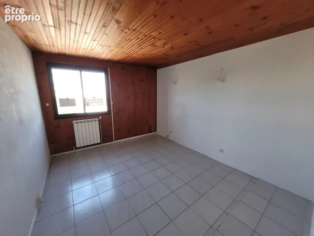 Fleury d'Aude Villa de type VI sur 3 niveaux, SH 145 m2 plus un garage de 15 m2 sur un terrain de 500 m2. - photo 16