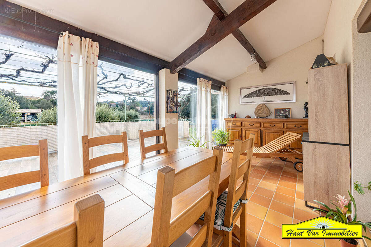 Maison à GINASSERVIS