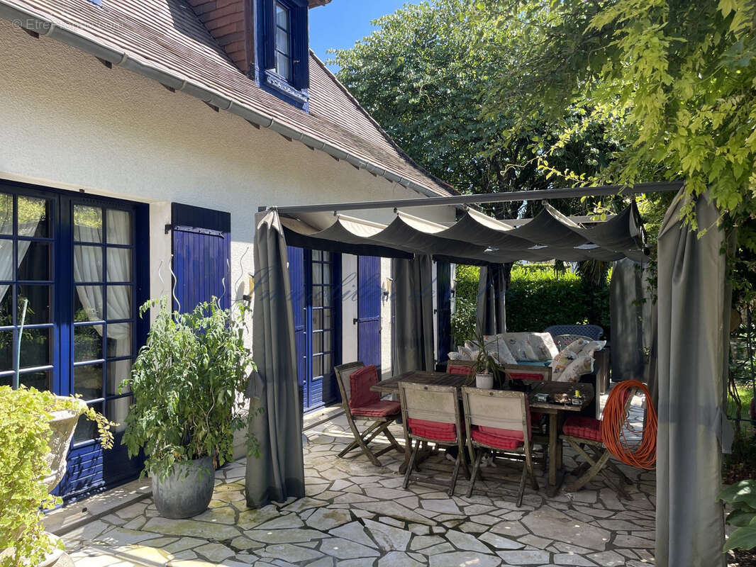 Maison à COULOUNIEIX-CHAMIERS