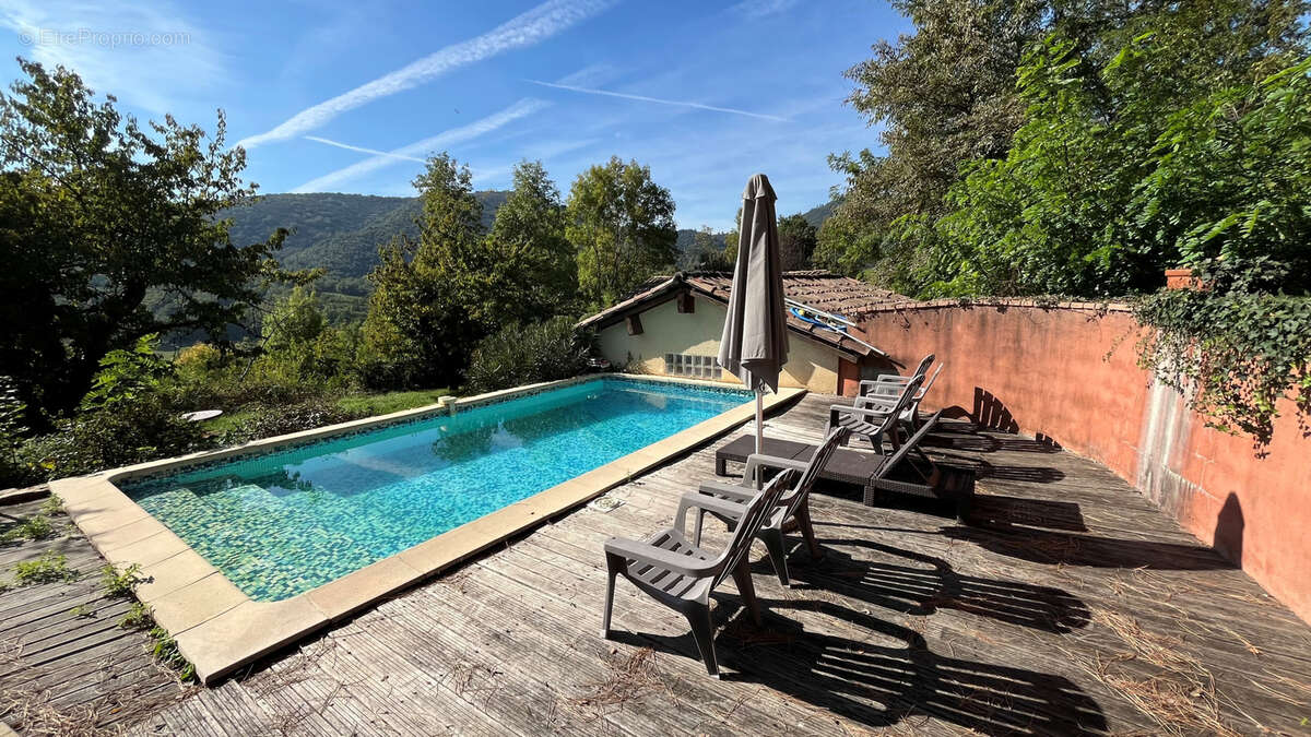 Maison à SAINT-GEORGES-LES-BAINS