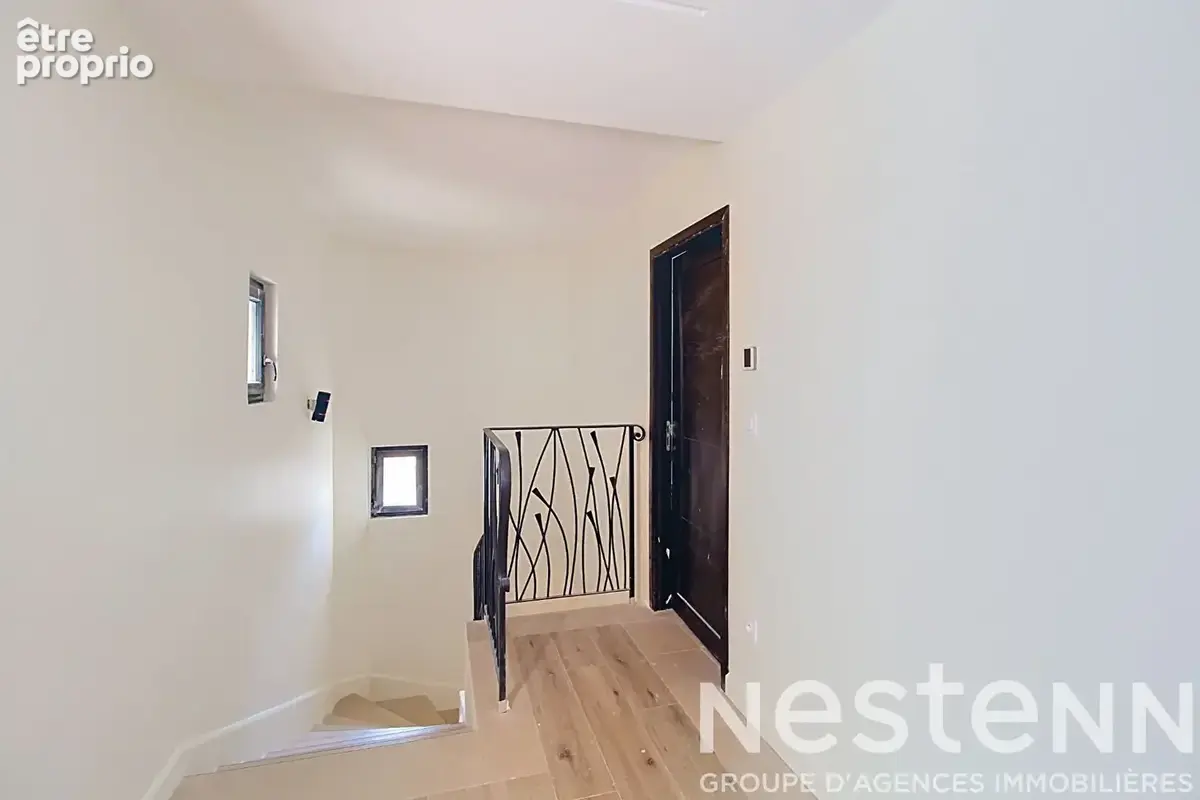 A VENDRE à CLAVIERS - Villa contemporaine 4 chambres avec piscine et vue dégagée - photo 14
