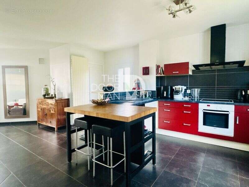 Maison à LA CHAPELLE-ANTHENAISE