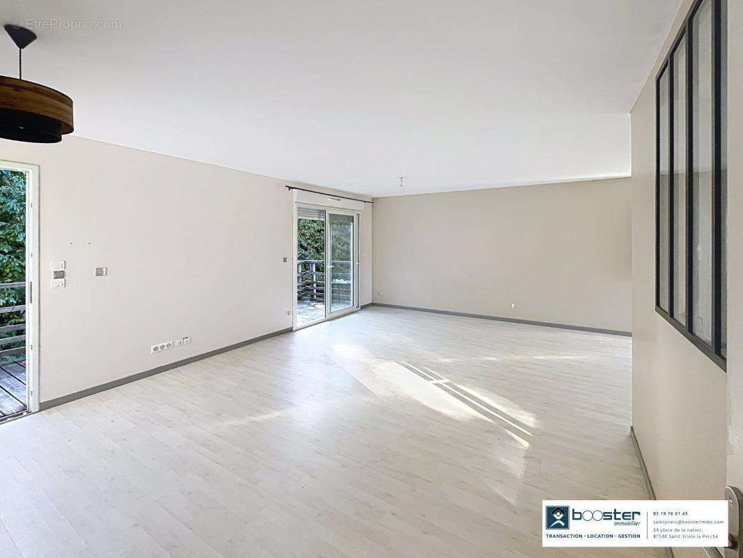 Maison à BONNAC-LA-COTE