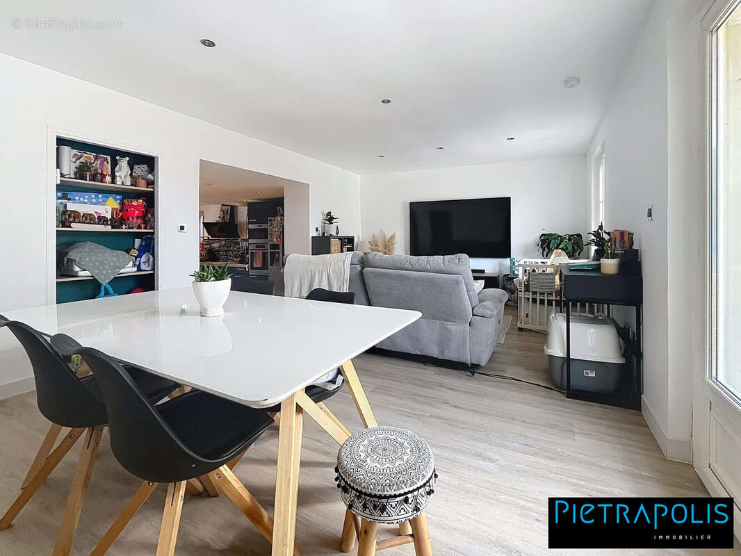 Appartement à DARDILLY