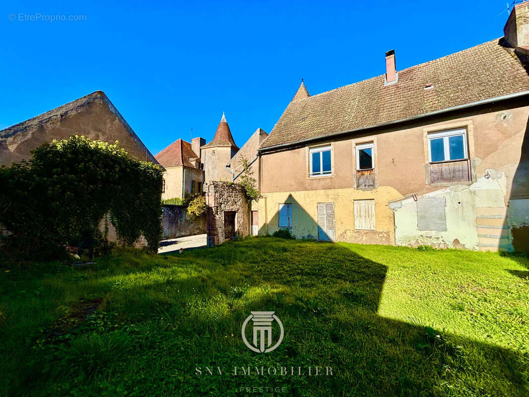 Maison à PARAY-LE-MONIAL