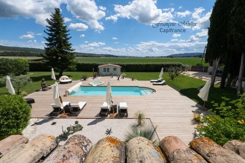 Propriété de caractère avec piscine et gîtes – Art de vivre en Provence - photo 19