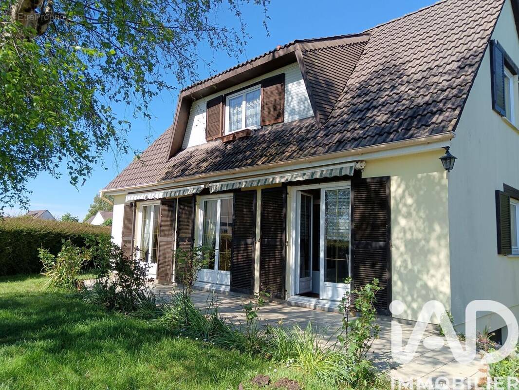 Photo 1 - Maison à FRANQUEVILLE-SAINT-PIERRE