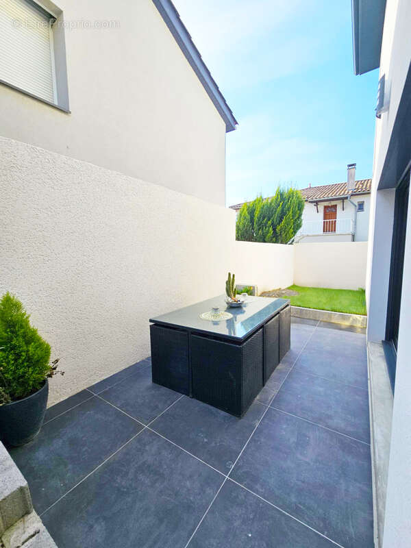 Maison à SAINT-MAURICE-L'EXIL