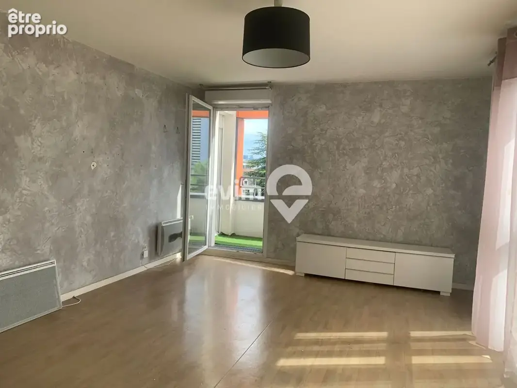 Superbe F3 lumineux avec balcon idéal premier achat ou investissement - photo 3