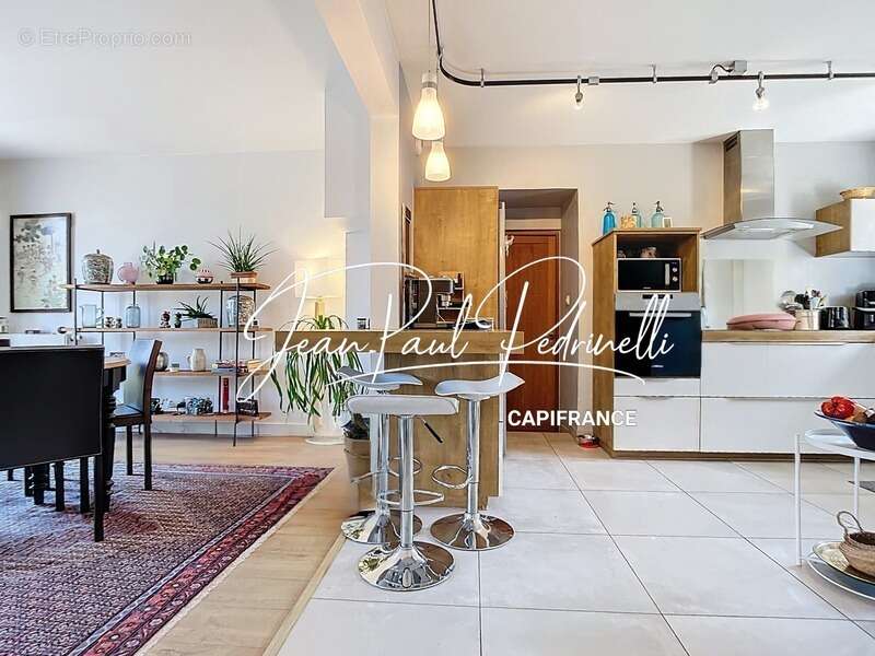 Maison à SAINT-GENIS-LAVAL