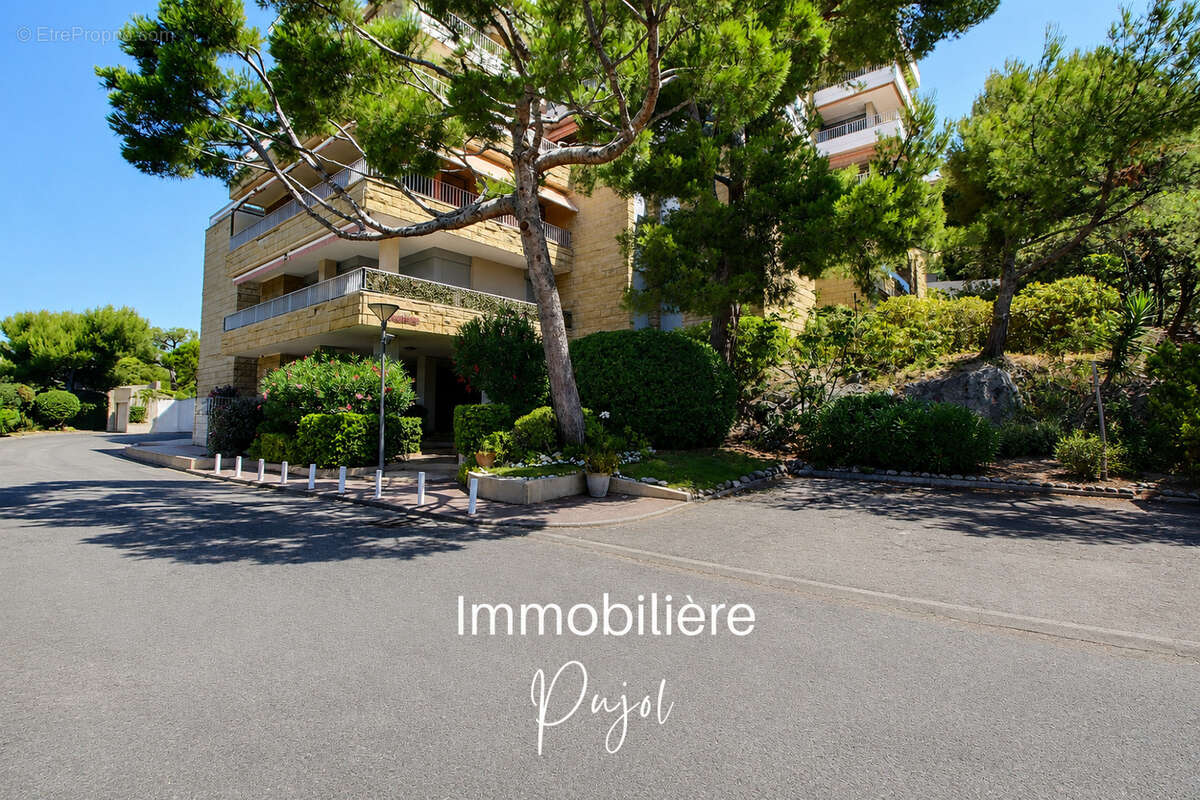 Studio 16 m2 - Résidence Les Alpilles - Corniche Kennedy - photo 7