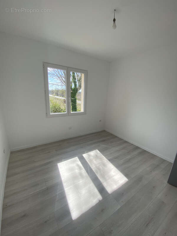 Maison à RIBAUTE-LES-TAVERNES