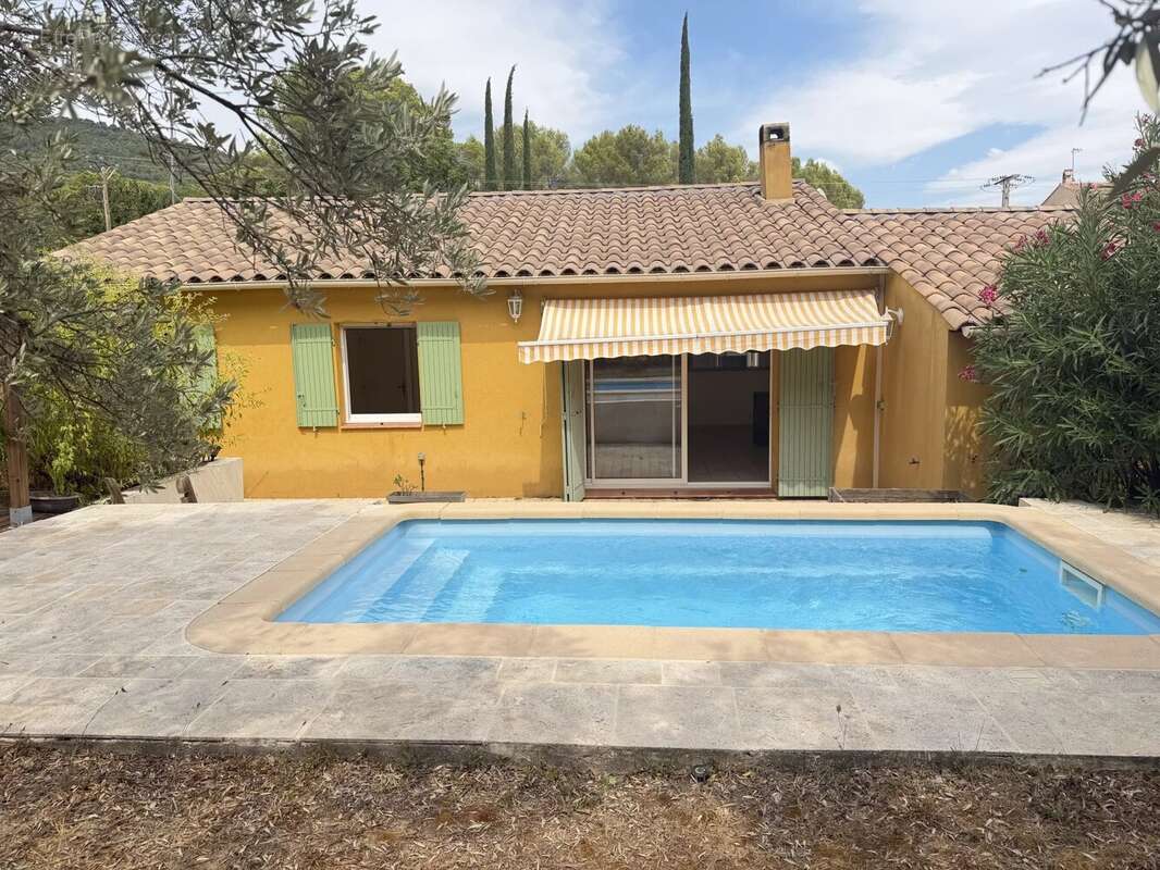 Figanières – Villa de plain-pied avec piscine dans environnement privilégié - photo 16
