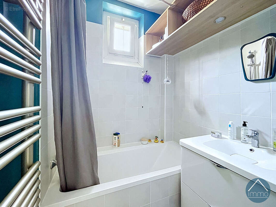 Appartement à ASNIERES-SUR-SEINE