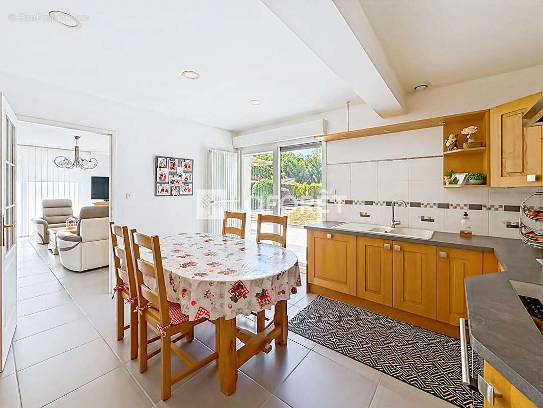 Plain-pied individuel - 3 chambres - 1 bureau - garage - 124m²  - Balinghem - photo 6