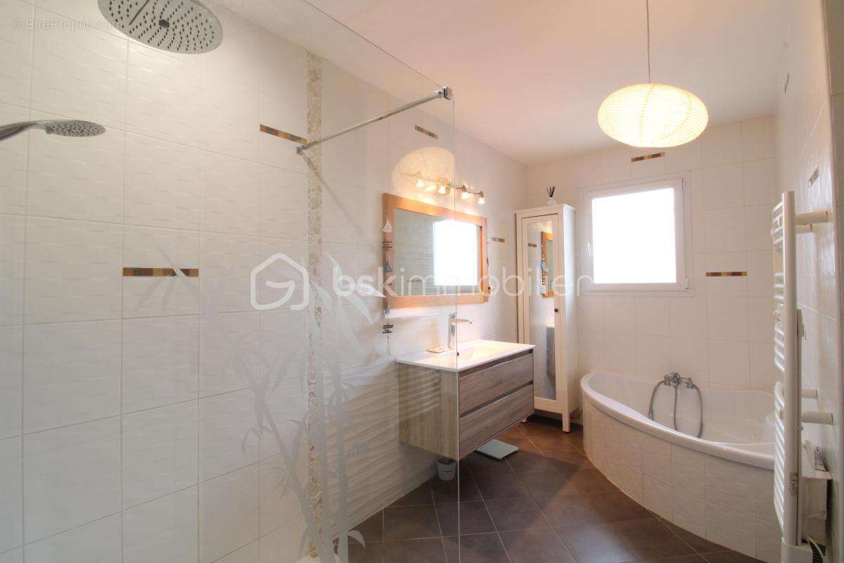 Belle maison en parfait état - photo 11