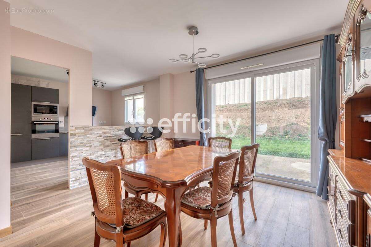 Maison à EPINAY-SUR-ORGE