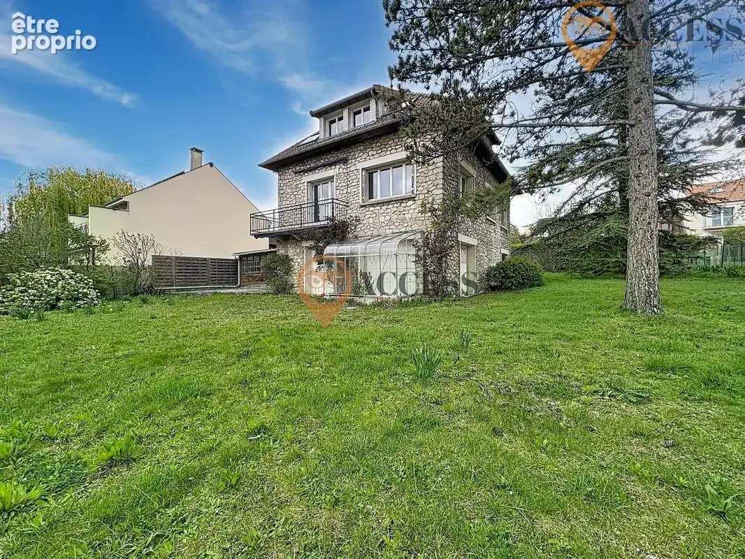DEUIL-LA-BARRE - Maison de caractère, très beau potentiel ! - photo 2