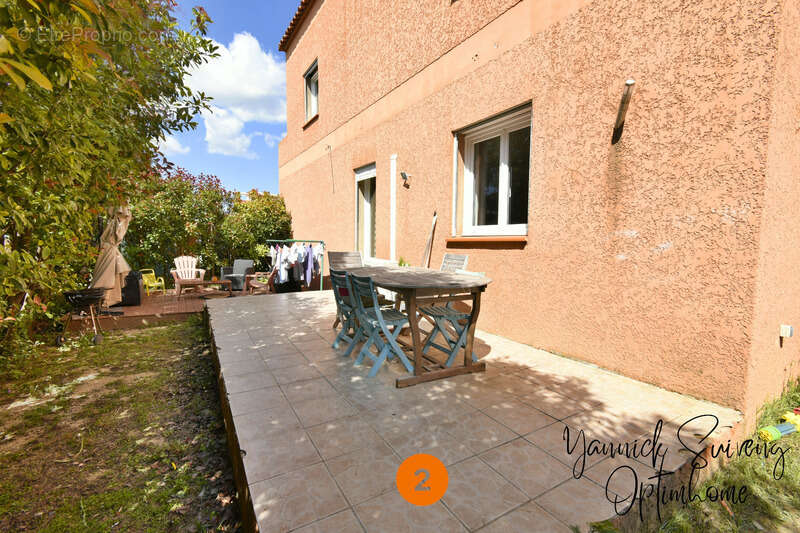 Appartement à SAINT-LAURENT-DE-LA-SALANQUE