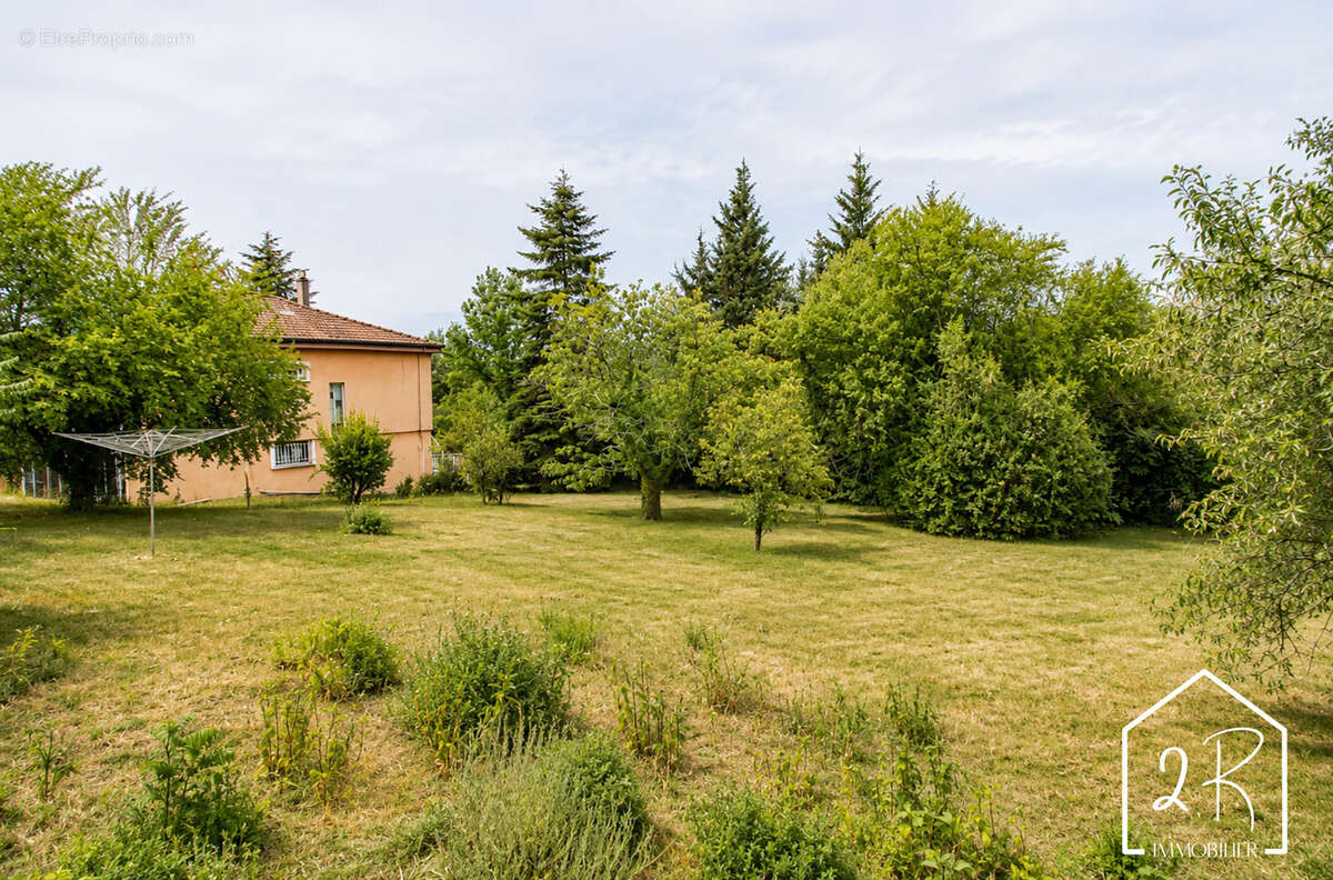 Maison individuelle 153 m2 habitables - 2000 m2 de terrain - 2 garages - photo 7