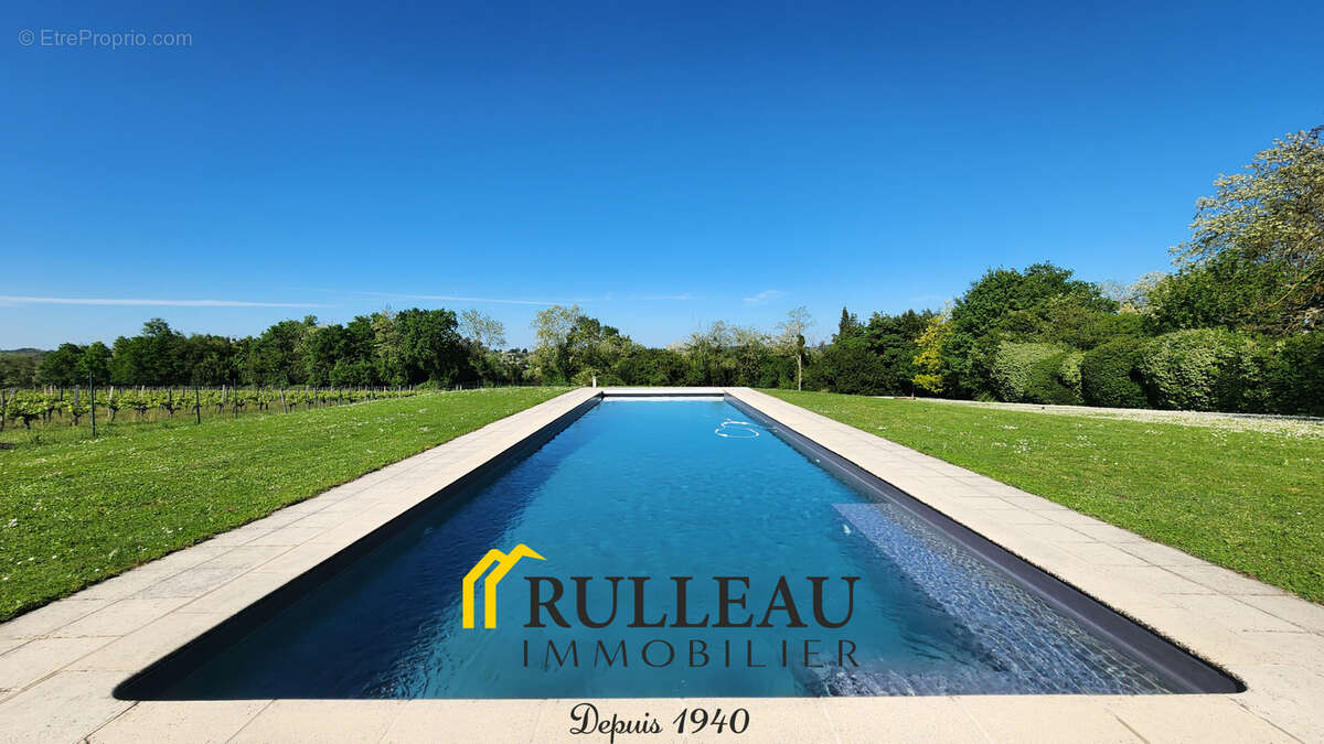 Propriété de caractère du XIXe siècle avec vue sur l’estuaire, 1,2 hectare, dépendances et piscine - photo 7