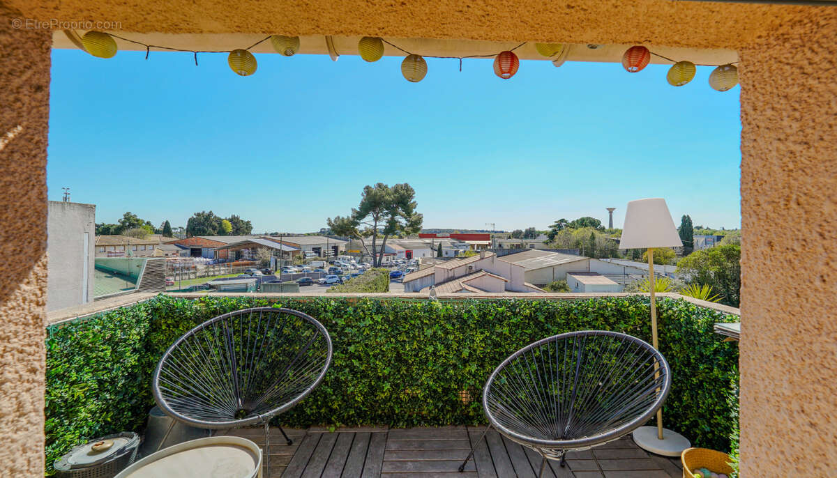 Appartement à LE CRES