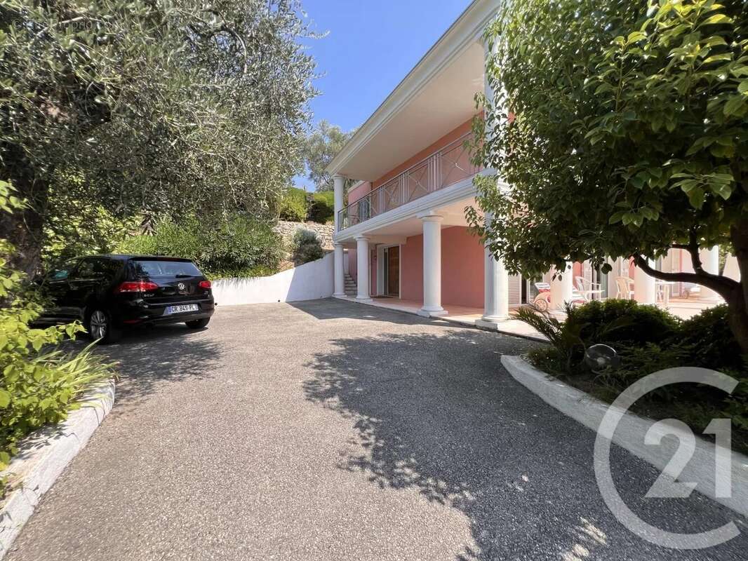 Maison à MOUGINS