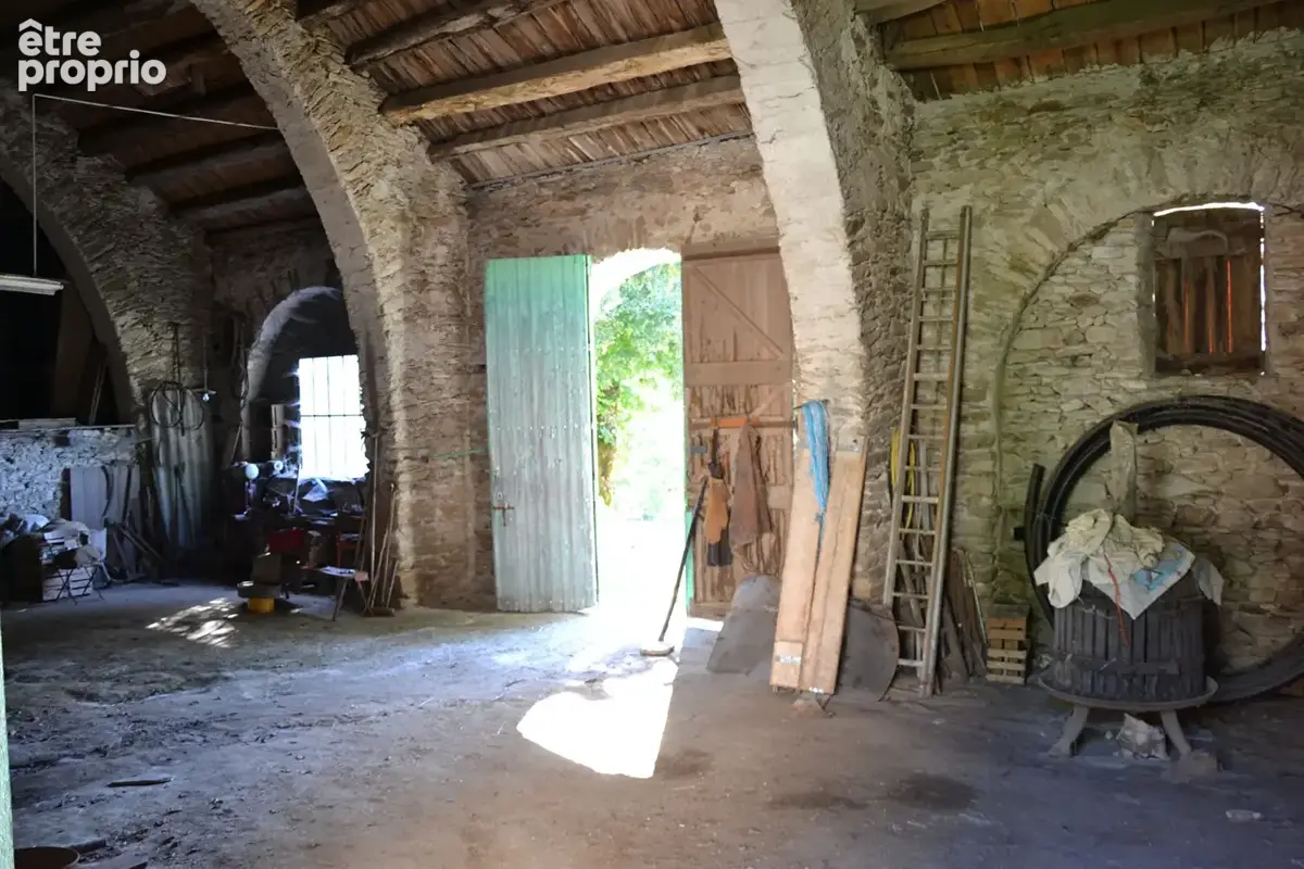 Courniou parc du haut Languedoc bâtisse ancienne de 200m² avec terrain de 510 m² - photo 11