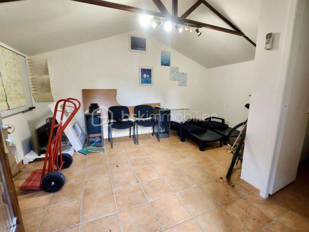 Charmante Demeure, 150m2,  plain pied, avec jardin, 4 chambres - photo 16