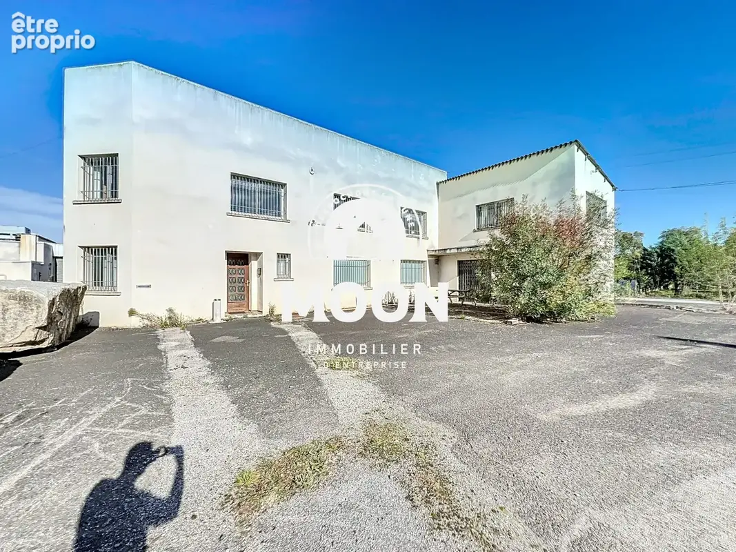 Photo Commerce à Castres au prix de 2 500 000€