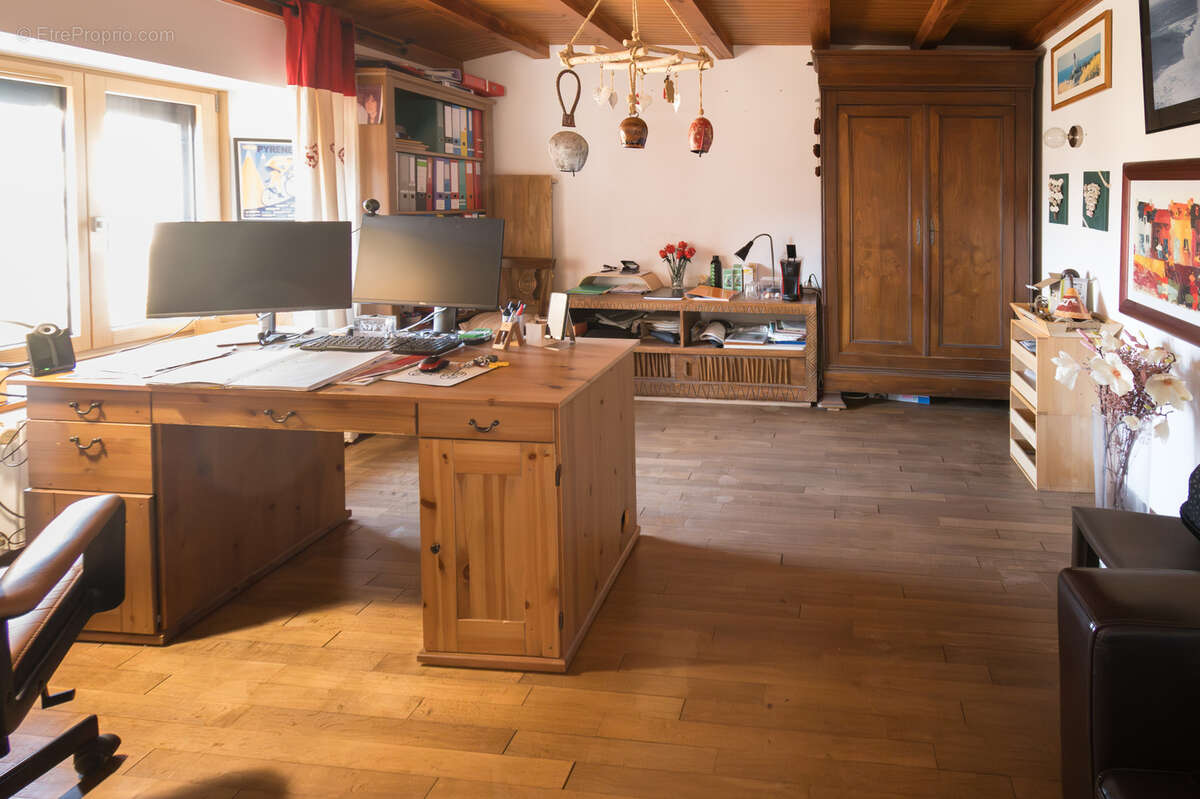 Maison à MAISONS-DU-BOIS-LIEVREMONT