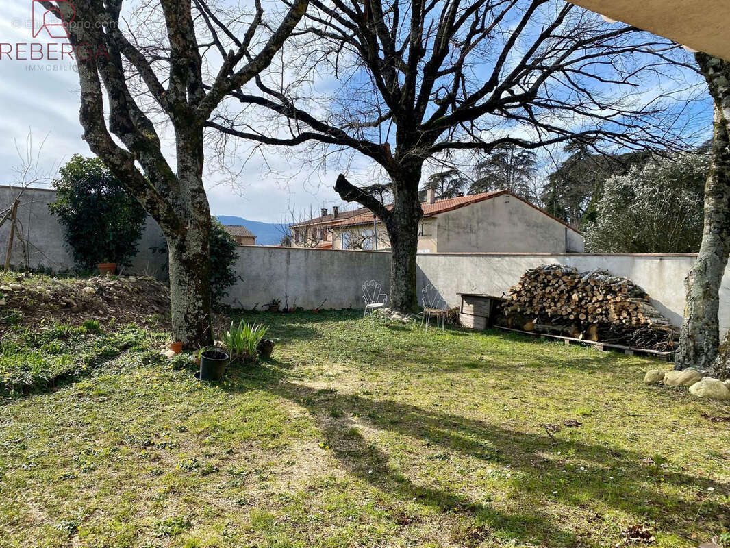 Maison à AUSSILLON