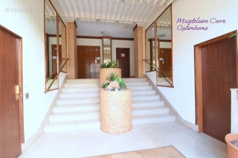 Parking à PARIS-20E