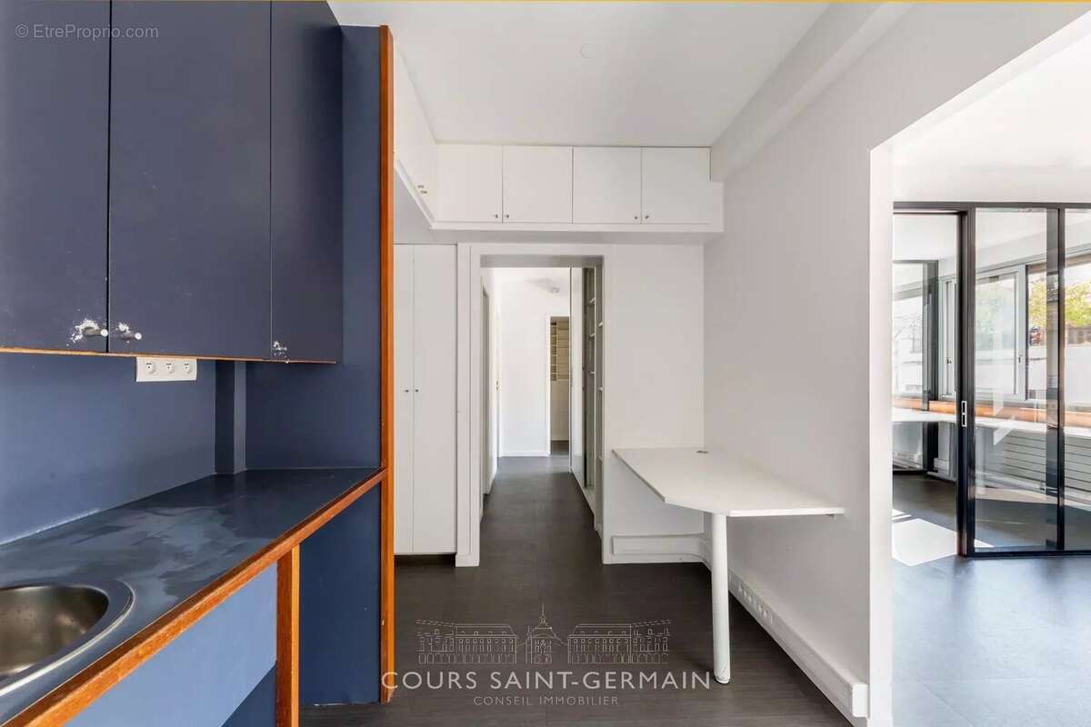 Appartement à PARIS-15E